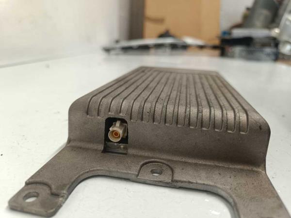 RADIO GPS BMW SERIE-3 E90/E91/E92/E93 MULF2 77506032 - Vue 4